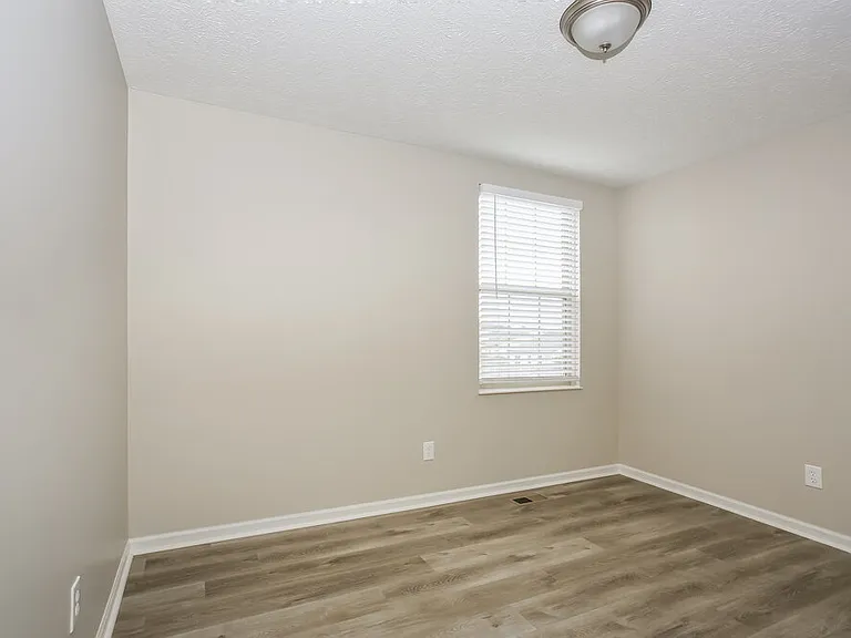 5774 Oyster Bay Way — Photo 14