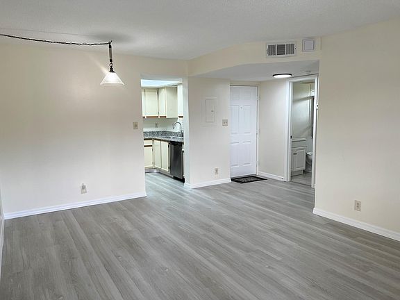 4th image of 19505 Quesada Ave APT Ii202
