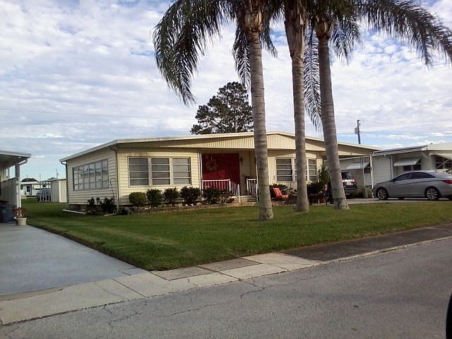 1st image of 44 Concord Ln