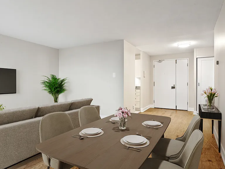 2700 Saratoga Pl — Photo 2