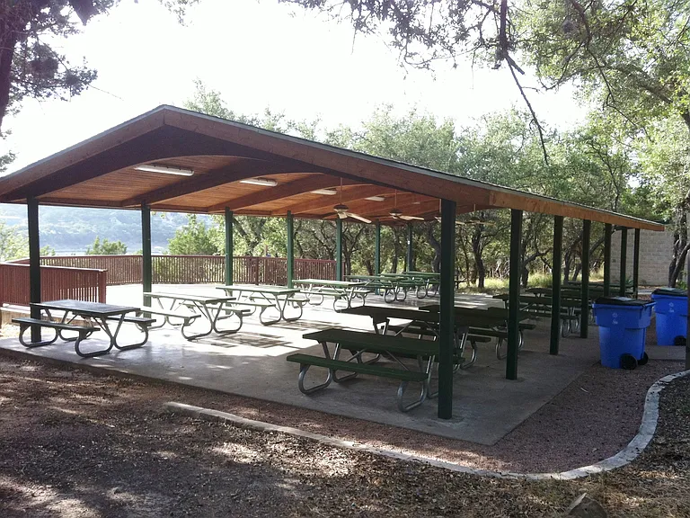 122 Acapulco Dr — Photo 32