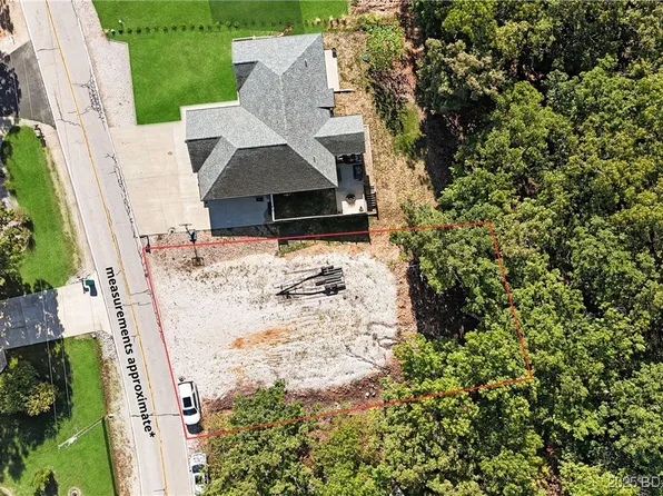 Spring Rd, Lake Ozark, MO 65049