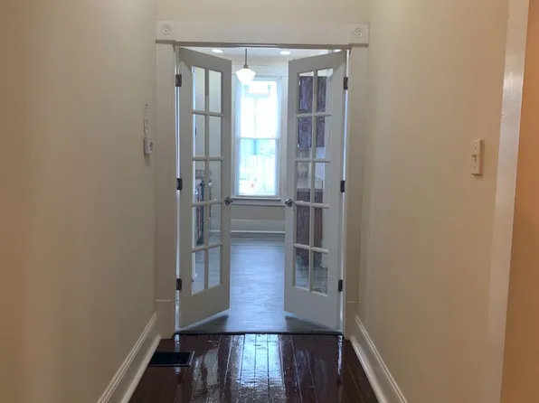 360 South Broadway Park - Secretariat, 360 S Broadway Park #A, Lexington, KY 40504