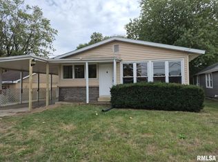 331 Oakwood Ave, East Peoria, IL 61611