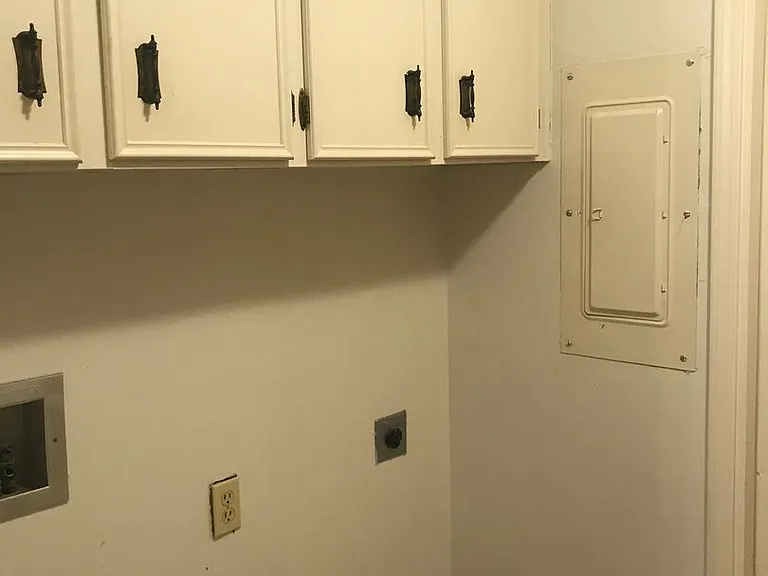 10114 Village Green Dr — Photo 17