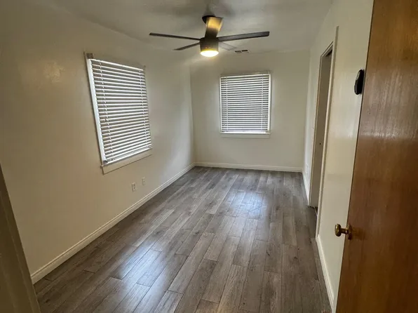 1000 30th St Front 1, Bakersfield, CA 93301