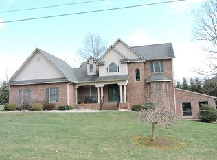 61 Fairway Oaks Dr, Galax, VA 24333