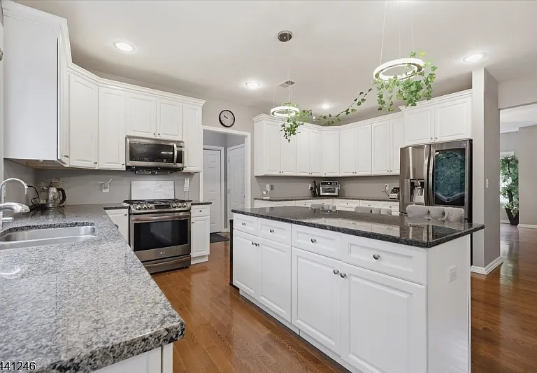 18 Puddingstone Rd — Photo 15