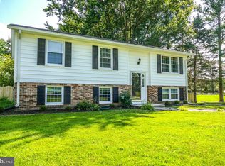 24100 Club View Dr, Gaithersburg, MD 20882