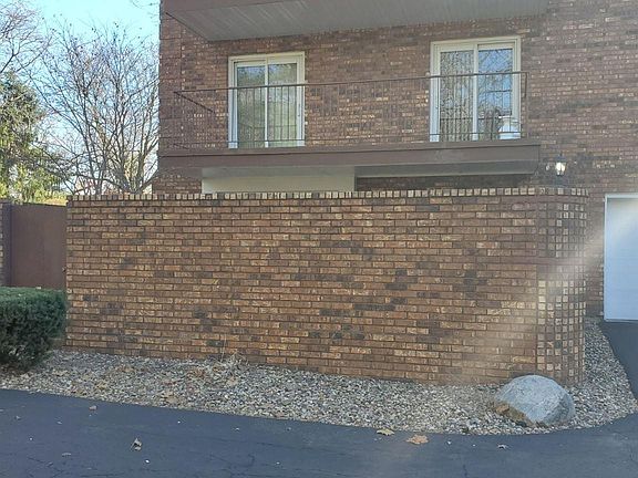 4th image of 3900 N Stable Ct APT 111