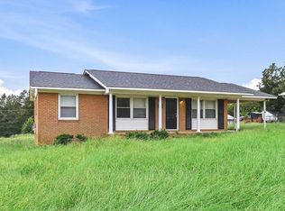 221 Tanglewood Dr, Kannapolis, NC 28081