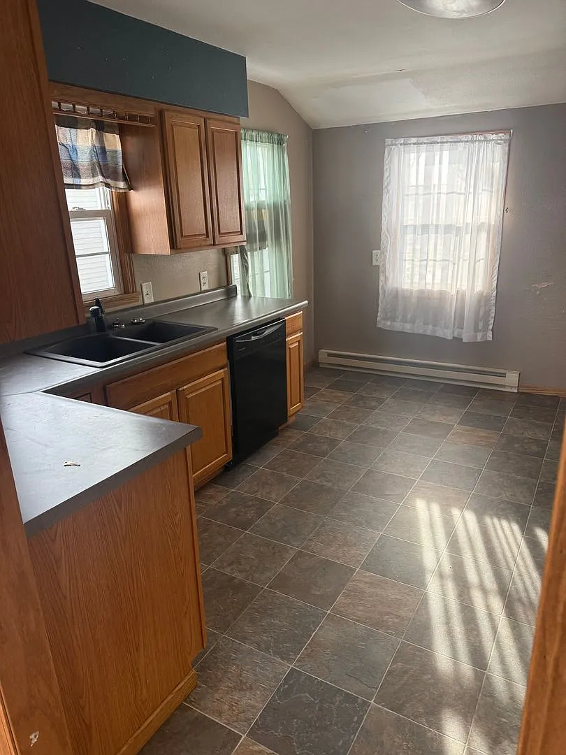 2 bed 1 bath house — Photo 1