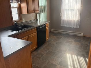 821 Willow St, Dumont, IA 50625