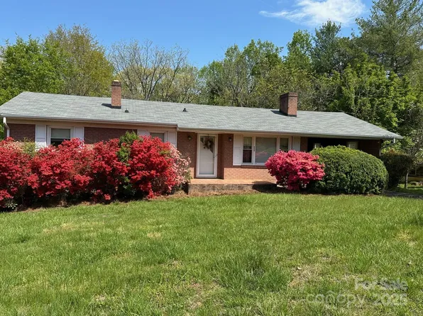 1052 Orchard St SW, Valdese, NC 28690