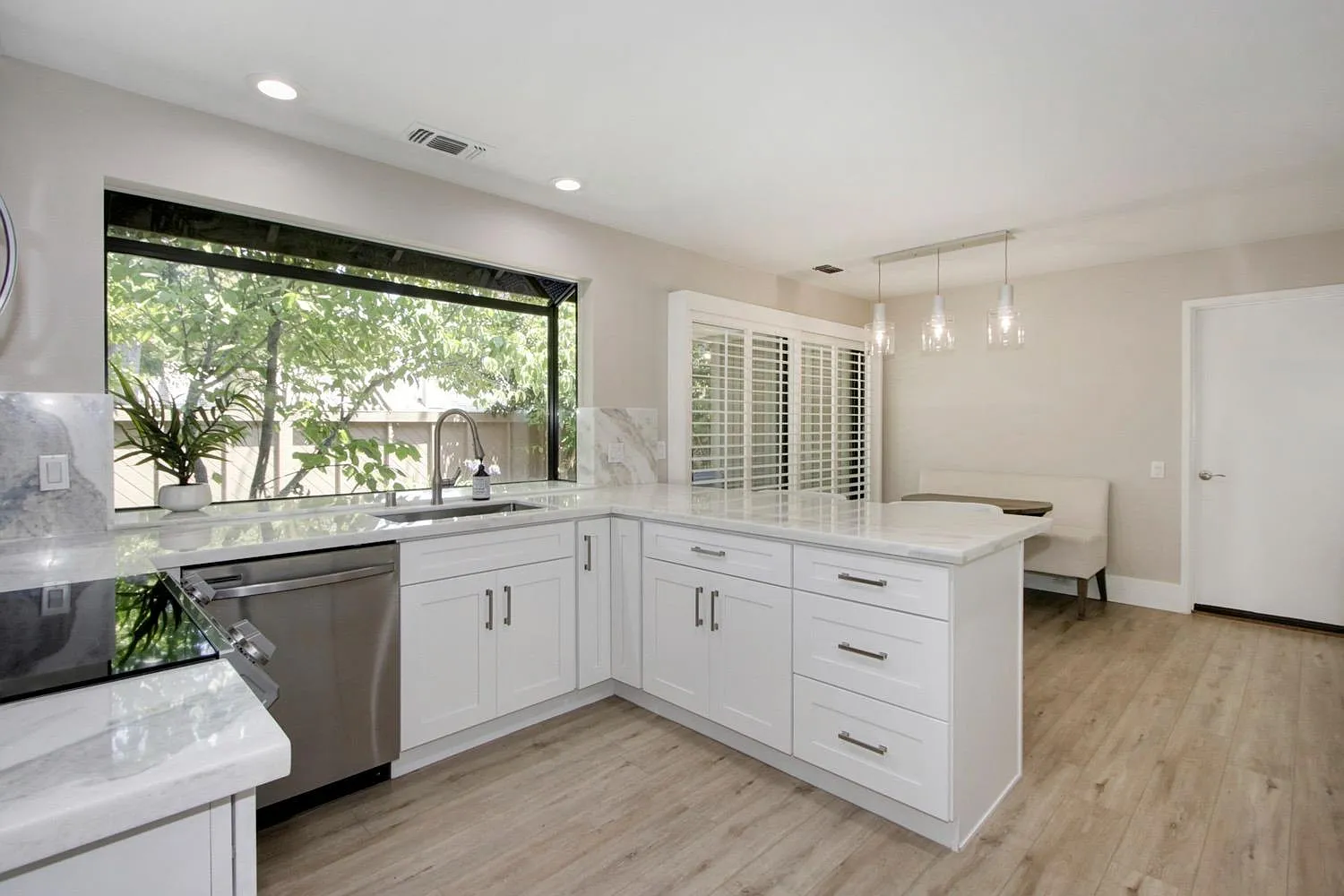 11440 Gold Country Blvd photo 1