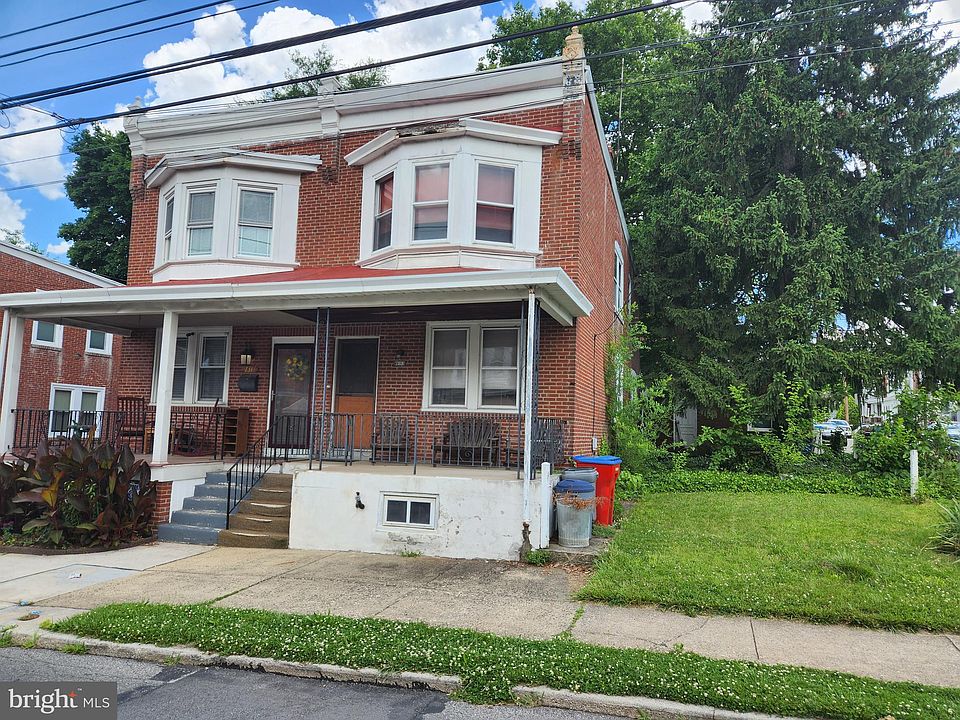 2nd image of 1319 Arch St