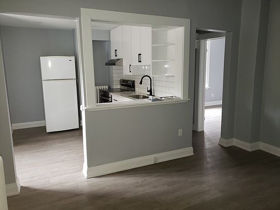 5th image of 95 Cayuga St #2