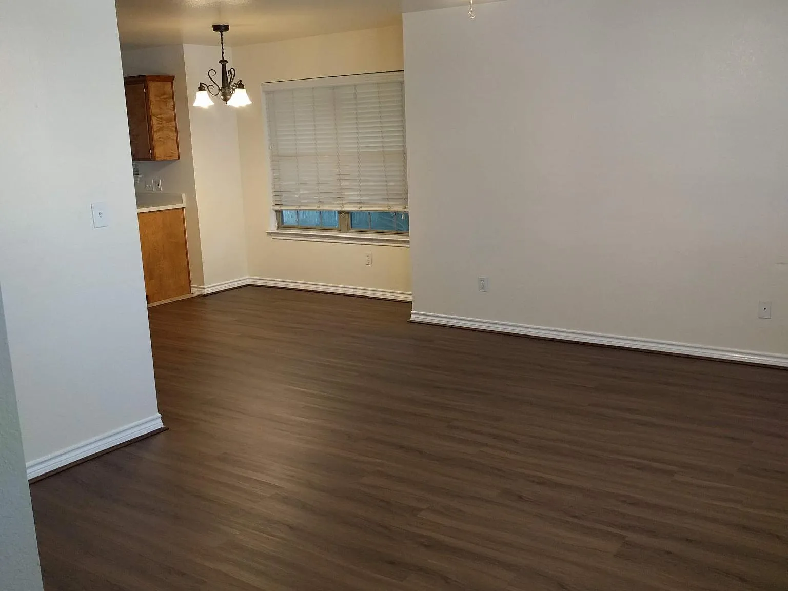 3 bed, 1350 sqft, $1,400 — Photo 4