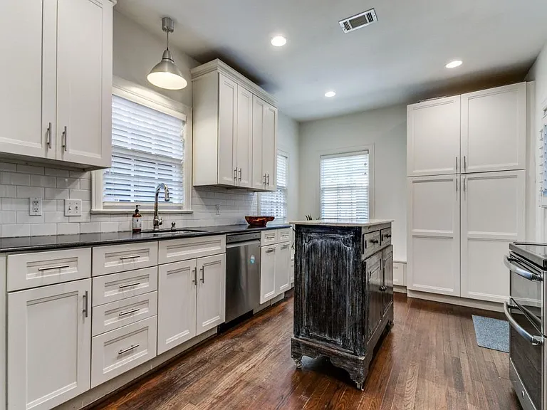 6313 Belmont Ave — Photo 8