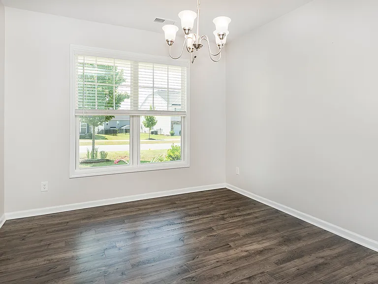 Dining room.