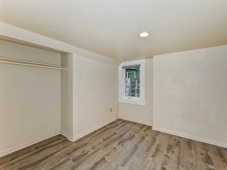 4707 Brooklyn Ave NE — Photo 24