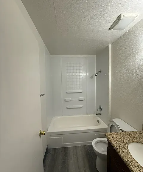 532 N Bunn St #6 — Photo 8