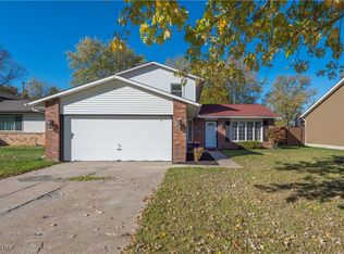 5614 Nantucket Dr, Lorain, OH 44053