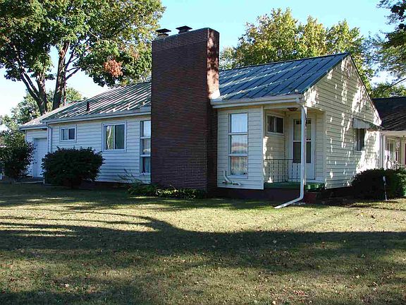 2nd image of 134 N Greenlawn Ave