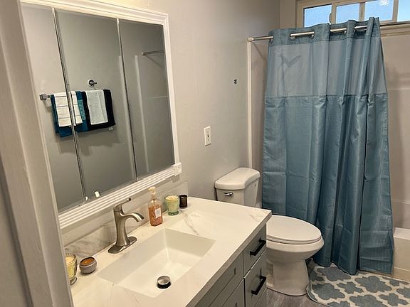 3rd image of 415 S Willard Ave APT 11
