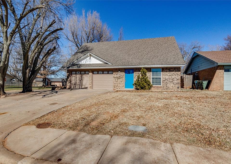 1st image of 809 Holly Hill Rd