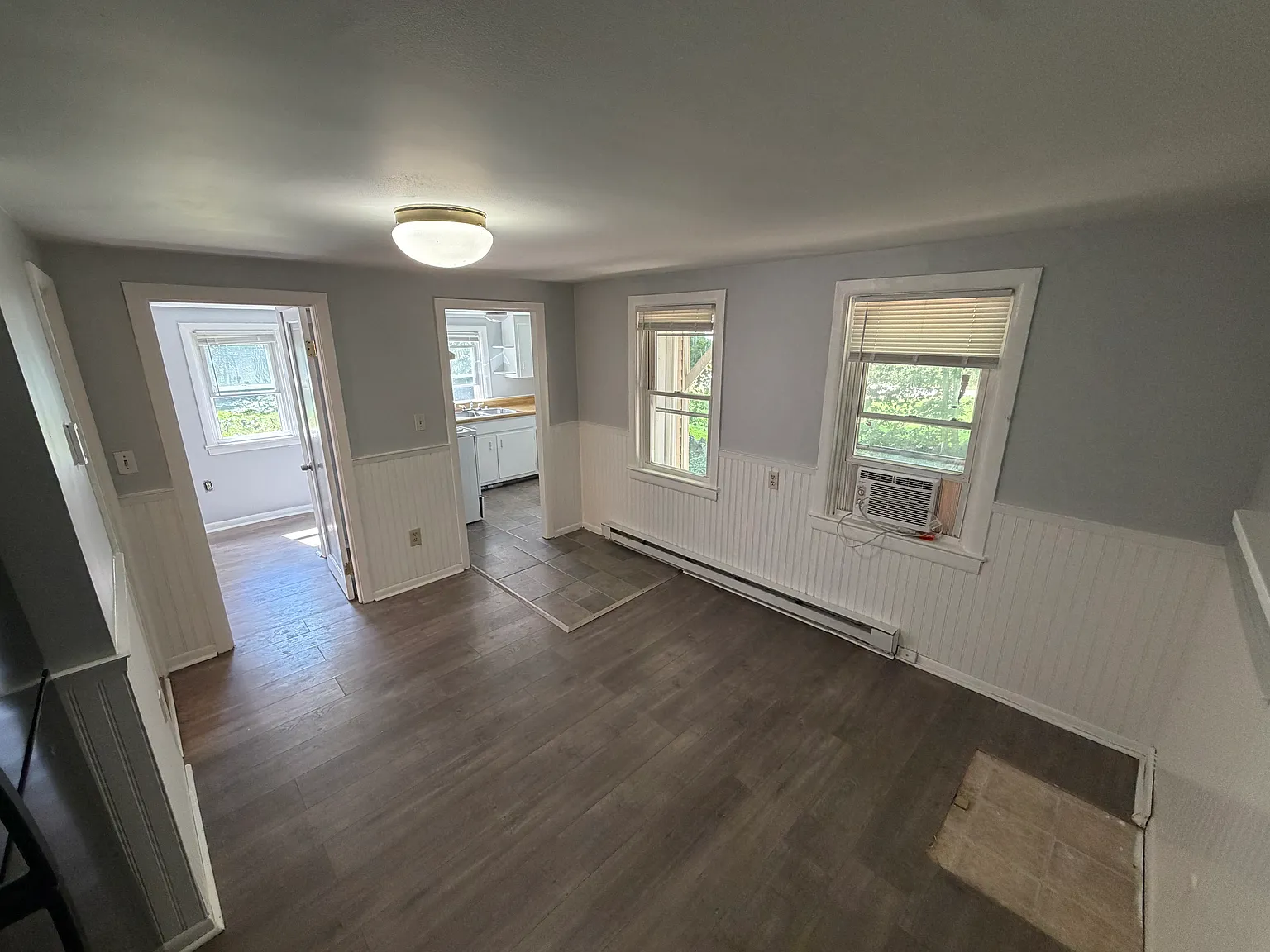 2 bed, 900 sqft, $1,600 — Photo 3