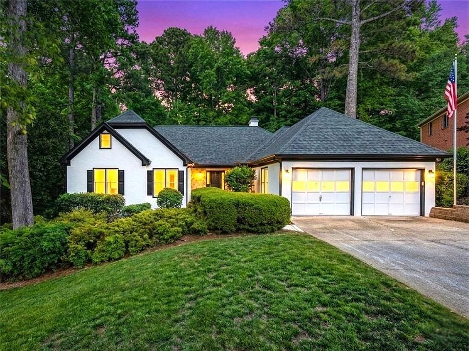 1st image of 1190 Saint Ives Ct