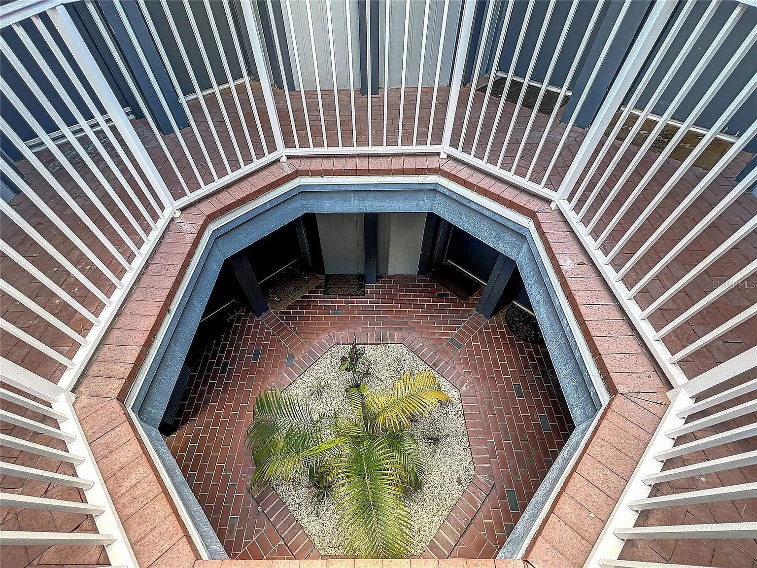 3534 Southpointe Dr — Photo 4