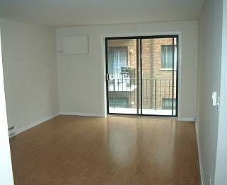 1st image of 2317 N Neva Ave APT 307