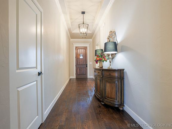 4th image of 14804 E 77th Pl N