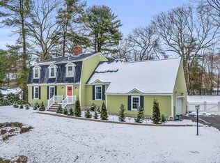 2 Greenbriar Cir, Andover, MA 01810