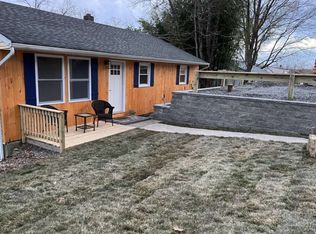 108 Brooklyn Stanhope Rd, Stanhope, NJ 07874