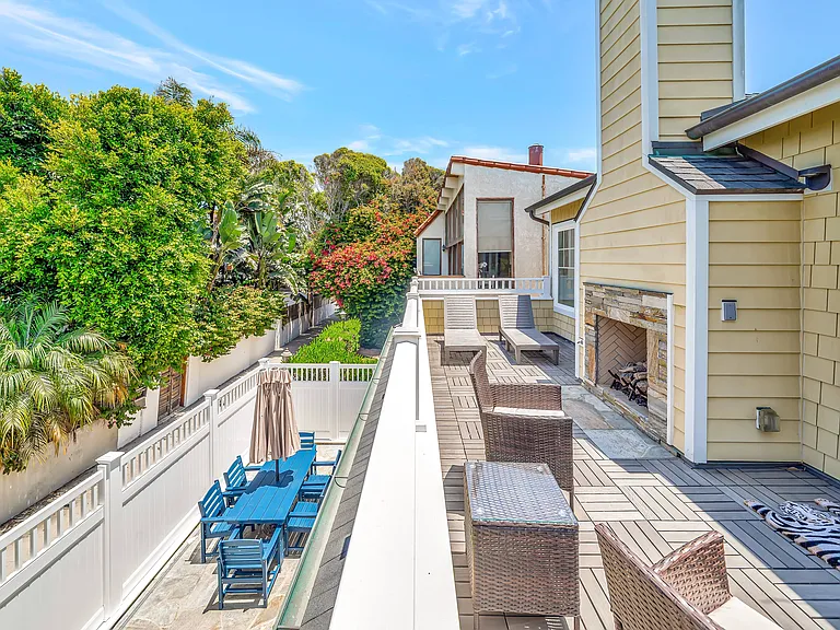 20 Anchorage St — Photo 41