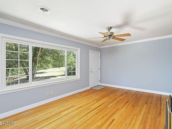 4th image of 5203 Lakeland Dr