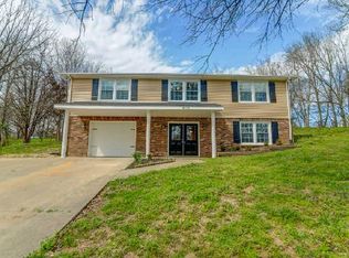 402 Warren Cir, Clarksville, TN 37040