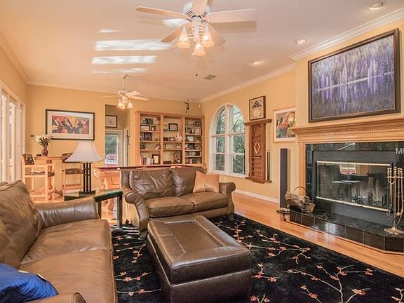 3rd image of 2200 Christy Ln