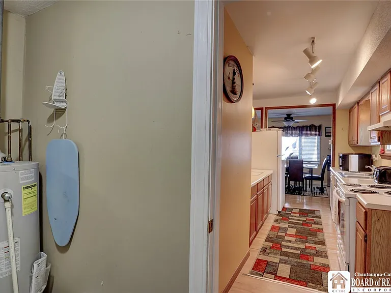 2372 Lakeside Dr — Photo 45