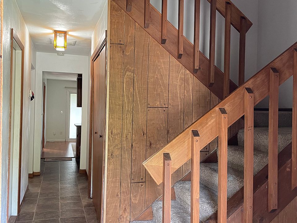 1st image of 4304 Frontenac Dr
