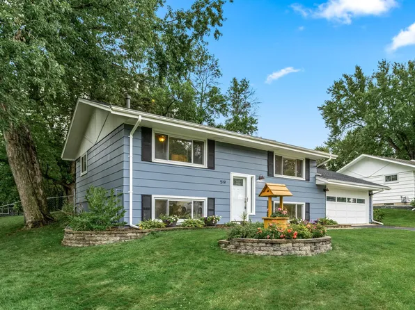 519 Continental Dr, New Brighton, MN 55112