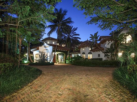 Home For Sale In Long Lake Estates