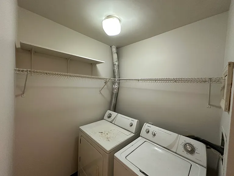 300 Waters Edge Dr #300 — Photo 5