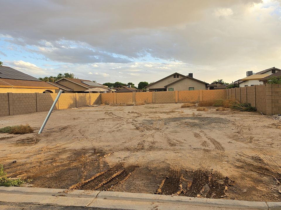 1st image of 2951 W 2nd Pl