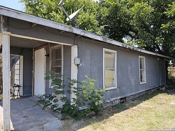 2nd image of 1011 DIVISION AVE
