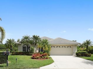 10815 Fulmar Ct, Naples, FL 34119