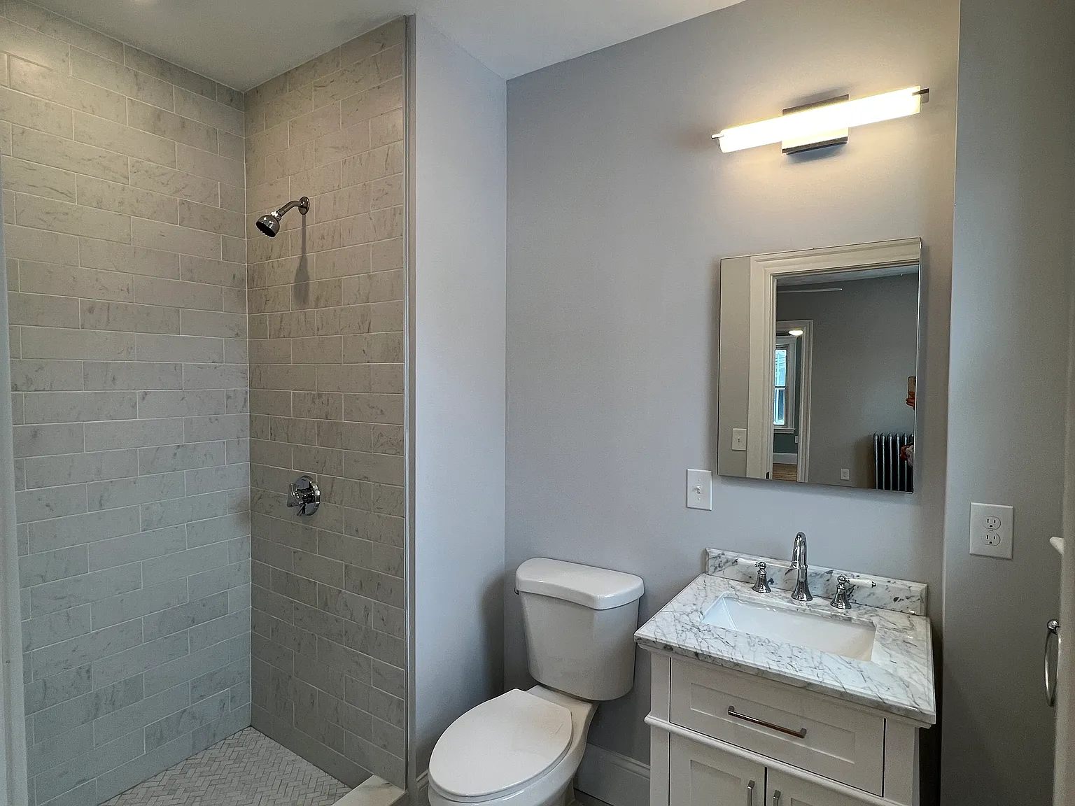 3 bed, 9999 sqft, $4,195 — Photo 2